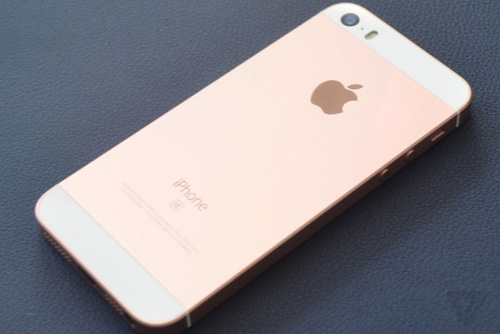 Cận cảnh iPhone SE vừa trình làng gây thất vọng cho người hâm mộ Apple - 11