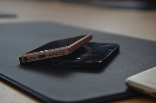 Cận cảnh iPhone SE vừa trình làng gây thất vọng cho người hâm mộ Apple - 5
