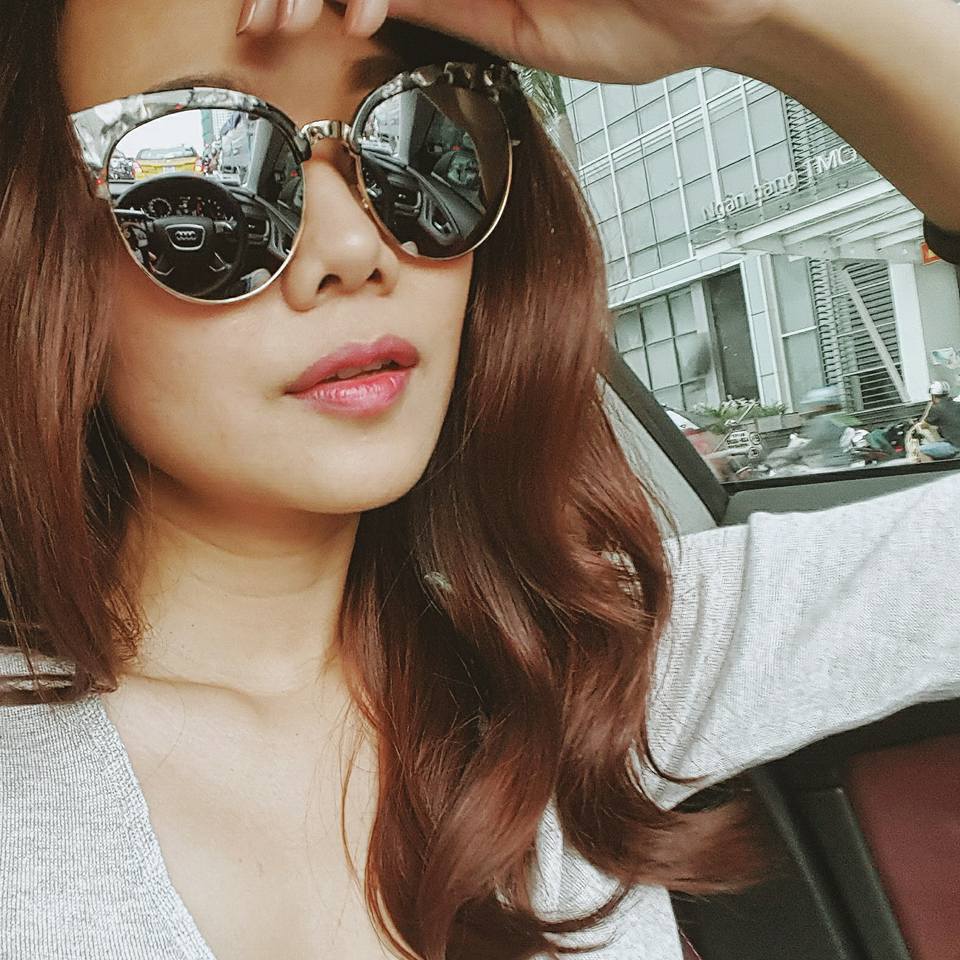 Hé lộ chiếc kính đang được sao Việt cưng như trứng - 1