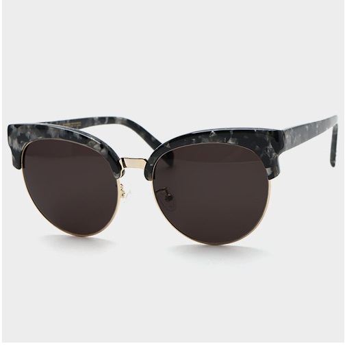 Hé lộ chiếc kính đang được sao Việt cưng như trứng - 2