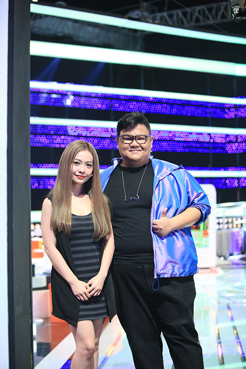 Mia tình tứ Vương Khang trên sân khấu - 3