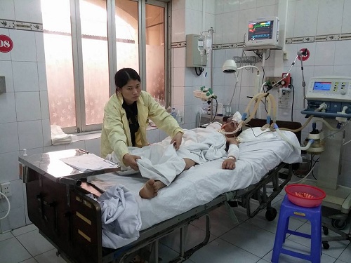 Nạn nhân bị kẹt 2 tiếng trong vụ nổ ở Văn Phú đã tử vong - 1