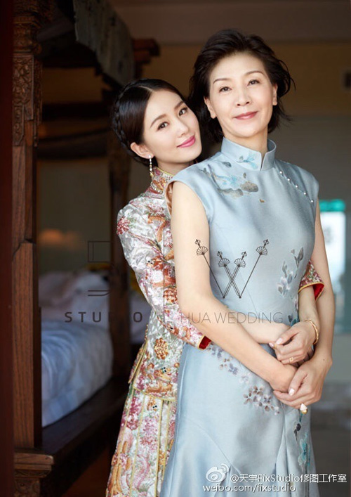 Những cặp mẹ con quot;hoa ghen thua thắm, liễu hờn kém xinhquot; của Cbiz - 2