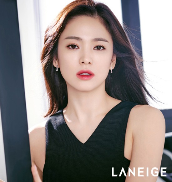 Song Hye Kyo quot;thất thếquot; trước đàn em về nhan sắc - 15