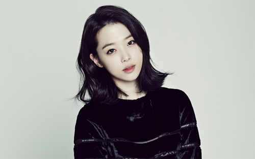 Song Hye Kyo quot;thất thếquot; trước đàn em về nhan sắc - 4