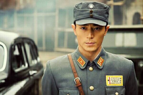 Ai sẽ thay Song Joong Ki làm soái ca trong quot;Hậu duệ của mặt trờiquot; Trung? - 3