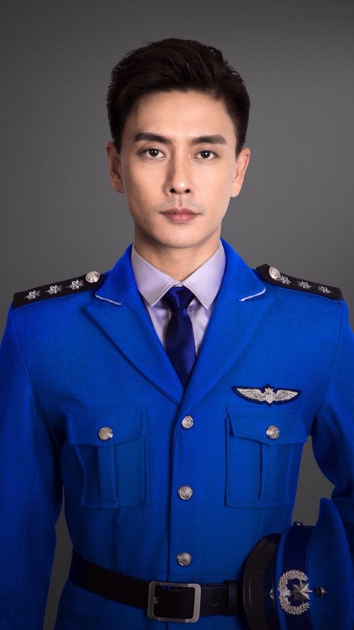 Ai sẽ thay Song Joong Ki làm soái ca trong quot;Hậu duệ của mặt trờiquot; Trung? - 10