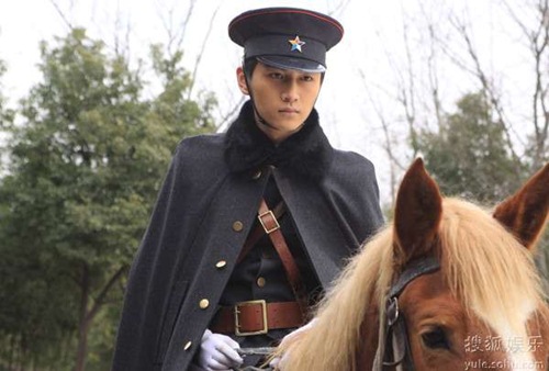 Ai sẽ thay Song Joong Ki làm soái ca trong quot;Hậu duệ của mặt trờiquot; Trung? - 9