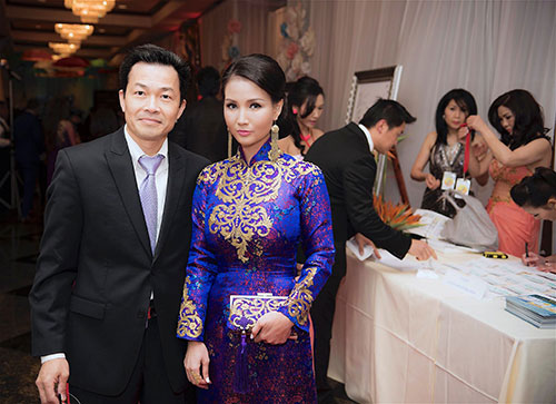 Hoa hậu Sương Đặng diện áo dài cung đình trên đất Mỹ - 6