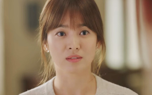 Song Hye Kyo - Kim Ji Won quot;xử lýquot; người yêu vì chụp ảnh với gái đẹp - 7