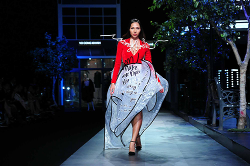 Thưởng thức quot;5 trái ngọtquot; của The Fashion Show - 3