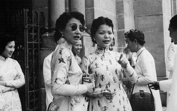 Nao lòng trước tà áo dài của phụ nữ Sài Gòn xưa - 14