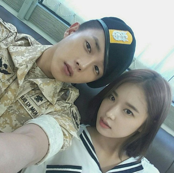 Đời tư quot;gây sốcquot; của nữ y tá trong quot;Hậu duệ của Mặt trờiquot; - 3