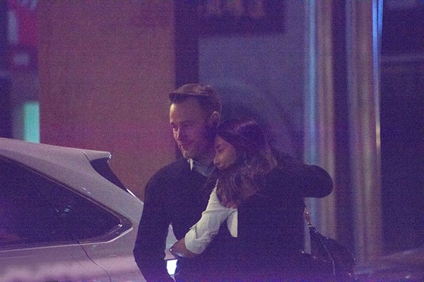 Vợ cũ Ngô Kỳ Long ngọt ngào bên chồng ngoại quốc - 1