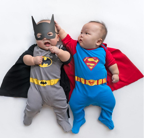 Ảnh mới của cặp sinh đôi ú na ú nần: Càng ngắm càng yêu! - 12