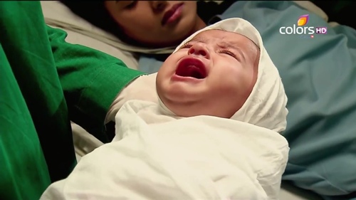 Cô dâu 8 tuổi: Ganga suýt “một xác hai mạng” vì tình địch - 1