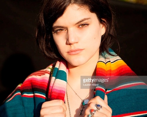 Nhan sắc tình đồng giới của sao nữ Chạng vạng - 6