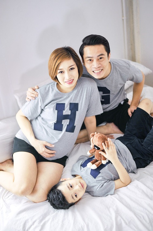 Á hậu Huyền My làm mẹ đỡ đầu cho con của cặp đôi kín tiếng showbiz - 5