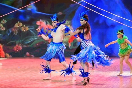 Hồng Quế, Jennifer Phạm khóc như mưa trên sân khấu - 11