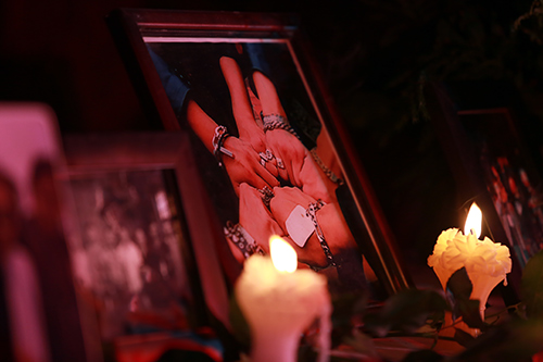 Nến rực sáng đêm sinh nhật Bức Tường quot;nhớquot; Trần Lập - 5