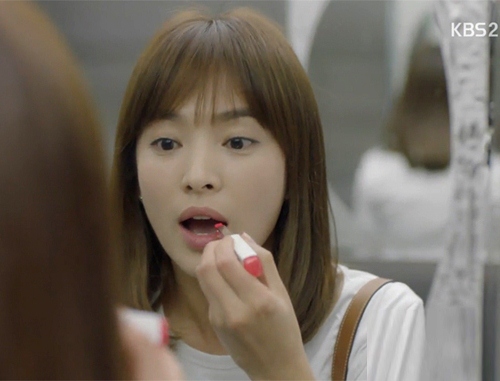 3 mỹ phẩm lên cơn sốt vì  Hậu duệ Mặt Trời - 2