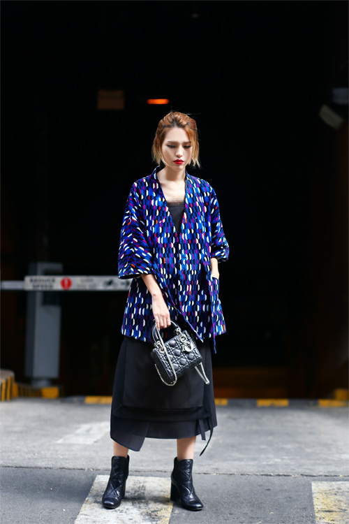 Vẻ cuốn hút lạ kỳ của nữ nhiếp ảnh xinh như hoa hậu - 4