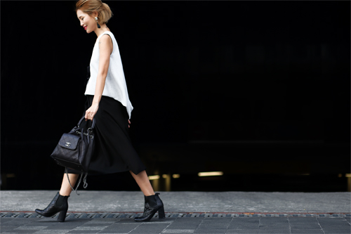 Vẻ cuốn hút lạ kỳ của nữ nhiếp ảnh xinh như hoa hậu - 2