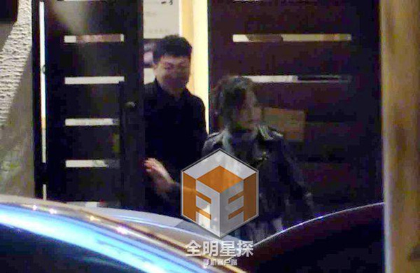 Showbiz 24/7: Bạn trai Trịnh Sảng quot;qua đêmquot; với gái lạ - 1