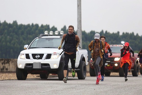 Hài hước với hình ảnh Tiến Đạt - Lincoln cưỡi xế cổ bé tí teo - 13