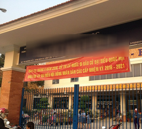 Thanh niên biểu hiện #039;ngáo đá#039; vào trường đòi đón học sinh - 2