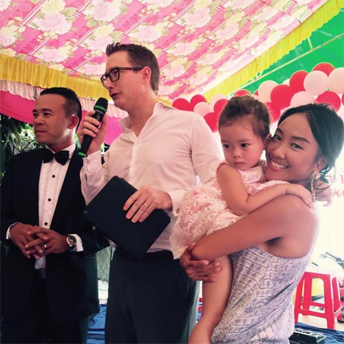 HH Diễm Hương nấu ăn giỏi từ khi có con - 12