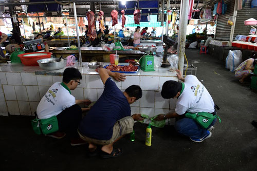 Yêu thương bằng những hành động nhỏ - 5