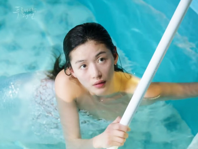 Huyền thoại biển xanh tập 14: Vì tắm hớ hênh, Jeon Ji Hyun suýt bị lật tẩy thân phận