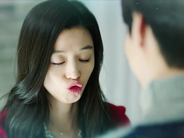 Huyền thoại biển xanh: Jeon Ji Hyun xí xớn đòi... hôn Lee Min Ho