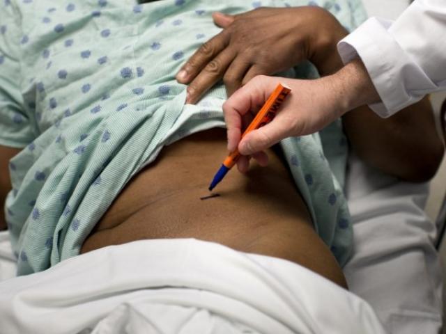 Xót xa 'cò' ép nạn nhân nghèo 'bán thân' trước khi được...bán thận