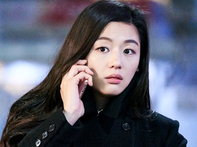 Huyền thoại biển xanh tập 16: Jeon Ji Hyun ngã ngửa khi phát hiện sự thật bi thương này!