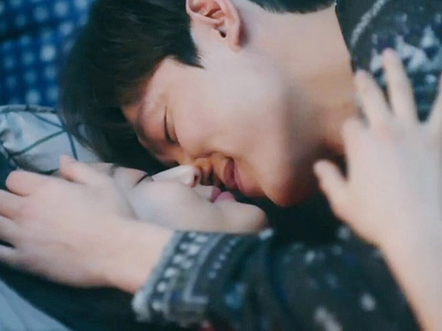 Huyền thoại biển xanh tập cuối: Jeon Ji Hyun mang thai con đầu lòng với Lee Min Ho