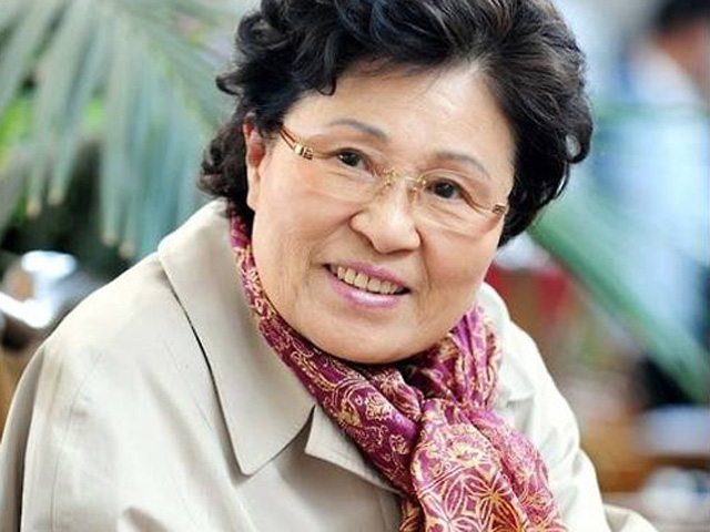 Khán giả khóc thương "người bà quốc dân" Kim Ji Young qua đời vì ung thư