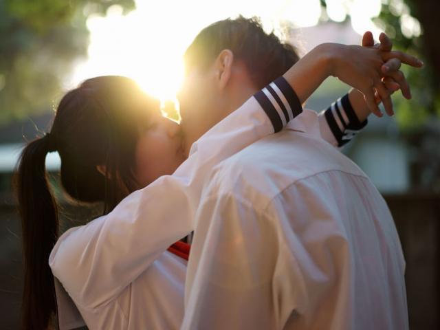 Bí kíp cho nàng để chàng muốn hôn mãi không rời