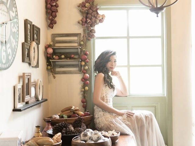 Thiếu chú rể, cô gái ung thư giai đoạn cuối vẫn quyết định làm cô dâu một mình