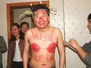 Eva Yêu - Chết cười các màn "khổ hình" của bạn bè bày cho cô dâu chú rể đêm tân hôn