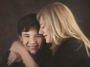 Làm mẹ - Ngưỡng mộ cách người mẹ nuôi dạy cậu con trai tự kỷ trở thành thần đồng vật lý