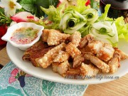 Bếp Eva - Công thức siêu đơn giản cho món thịt heo chiên bì giòn