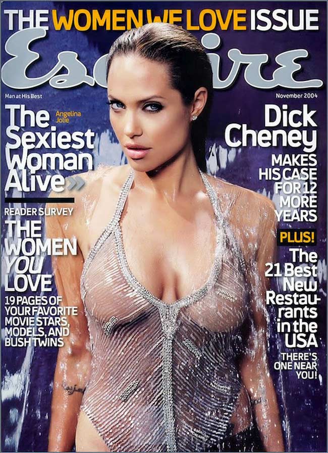 Angelina Jolie ướt át dưới làn nước trong bộ kini mỏng manh, khoe bầu ngực đẹp rất tự nhiên trên trang bìa tạp chí Esquire.
