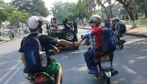 Cận cảnh quot;trai đẹp Sujuquot; tại VN - 9
