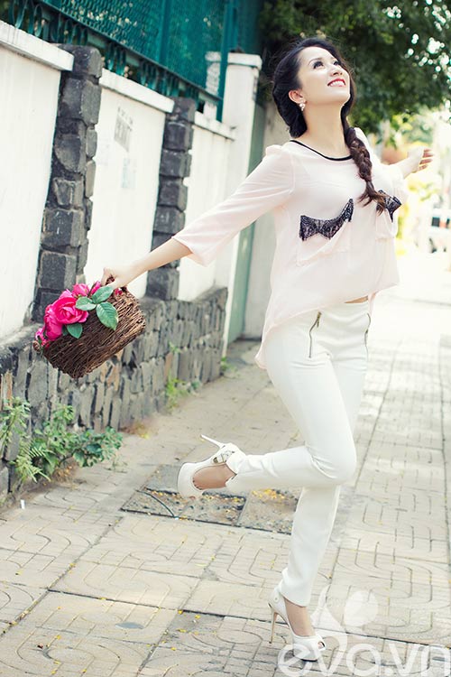 Khánh Thi ngày càng trẻ đẹp - 5