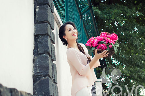 Khánh Thi ngày càng trẻ đẹp - 12