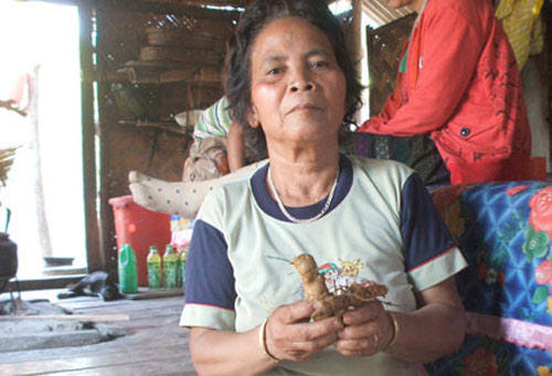 Bài thuốc chữa vô sinh của người phụ nữ Vân Kiều - 1