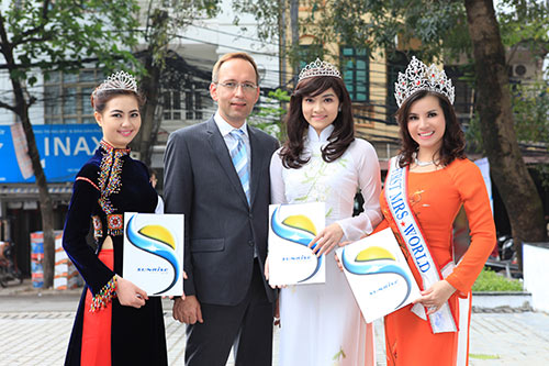 TS Kim Hồng sẽ tích cực quảng bá du lịch VN - 6