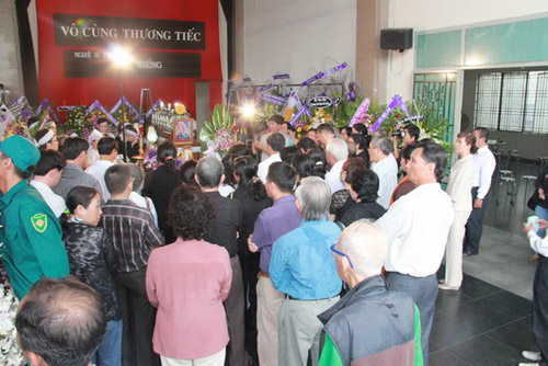 Bạn già tiễn Hồ Kiểng về cõi thiên thu - 2